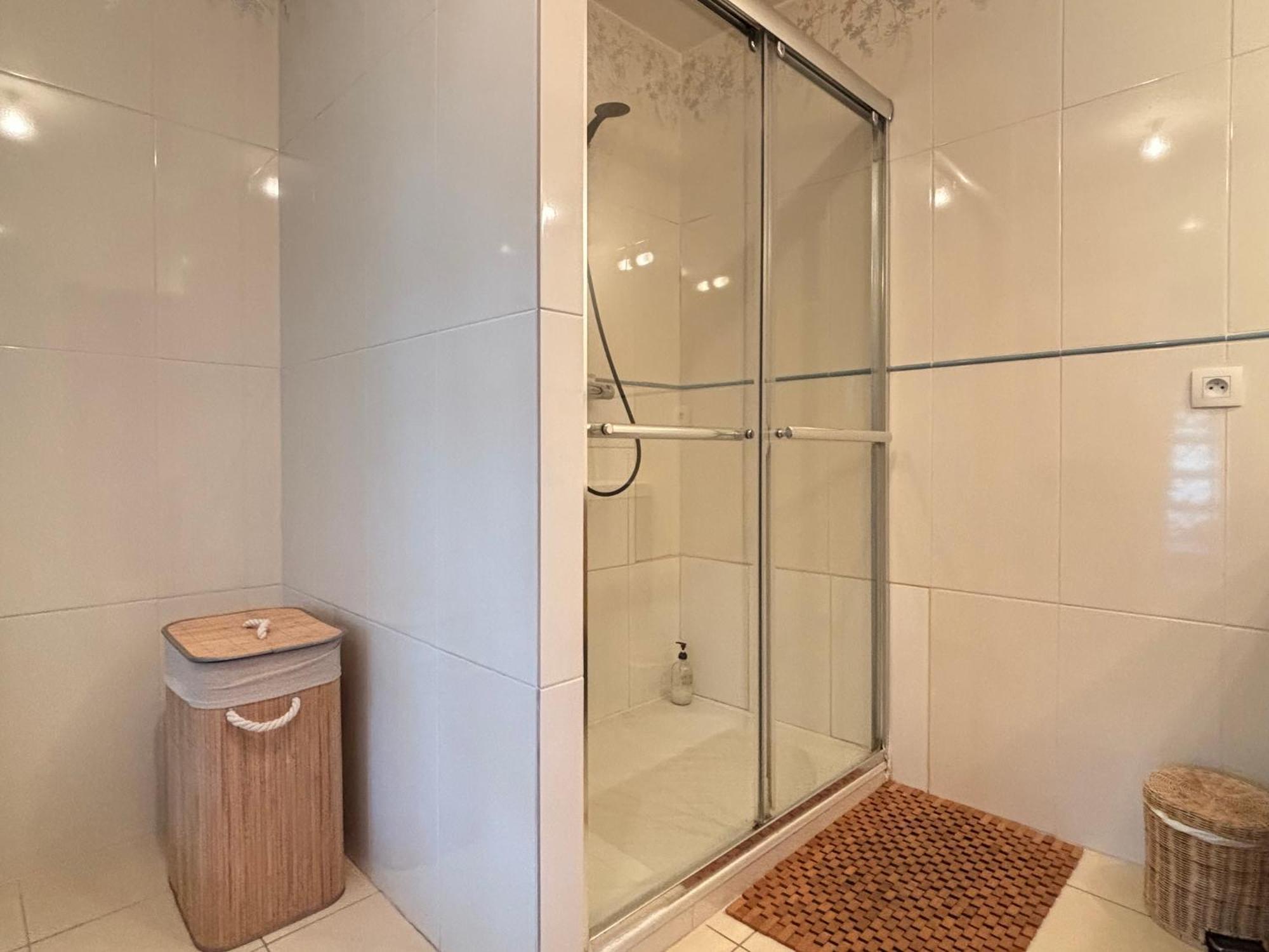 Les Douves Duplex 5 Personnes Lumineux Avec Jardin Et Terrasse Amenagee , Vue Sur Chateau A 5Mn De La Mer, Proche Omaha Beach Et Bayeux Commes Bagian luar foto
