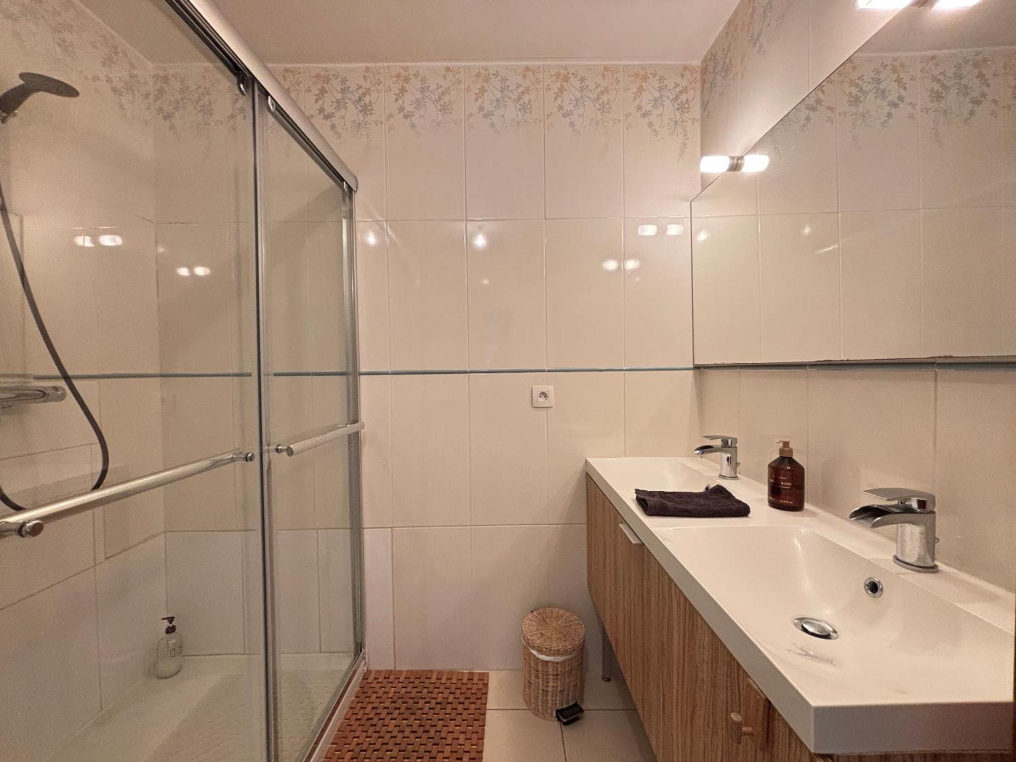 Les Douves Duplex 5 Personnes Lumineux Avec Jardin Et Terrasse Amenagee , Vue Sur Chateau A 5Mn De La Mer, Proche Omaha Beach Et Bayeux Commes Bagian luar foto